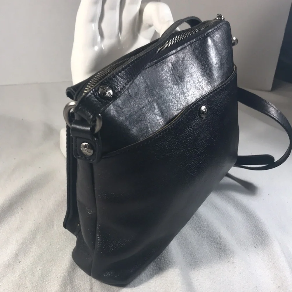 Patricia Nash Women’s Avellino Black Leather Envelope Front Crossbody Bag